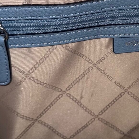 đź’ Michael Kors Heidi Toteđź’ - Picture 12 of 12